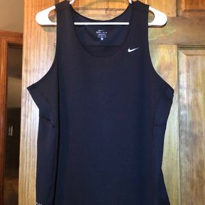 NIKE DRY FIT TANK